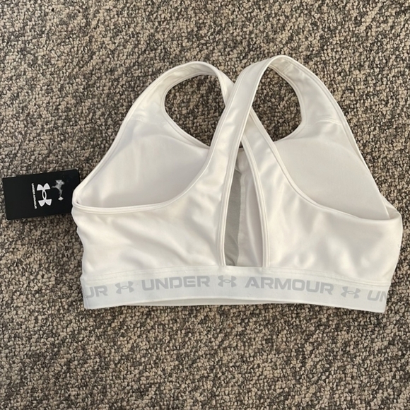 Womens Underarmour compression sports bra-Size XXL - Picture 3 of 3